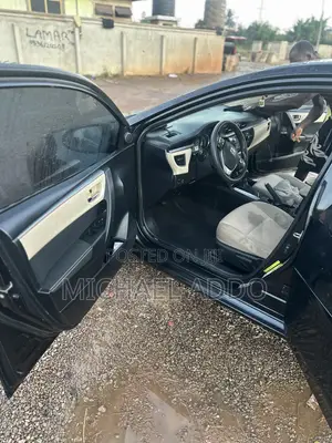 Toyota Corolla LE 4dr Sedan (1.8L 4cyl CVT) 2016 Black