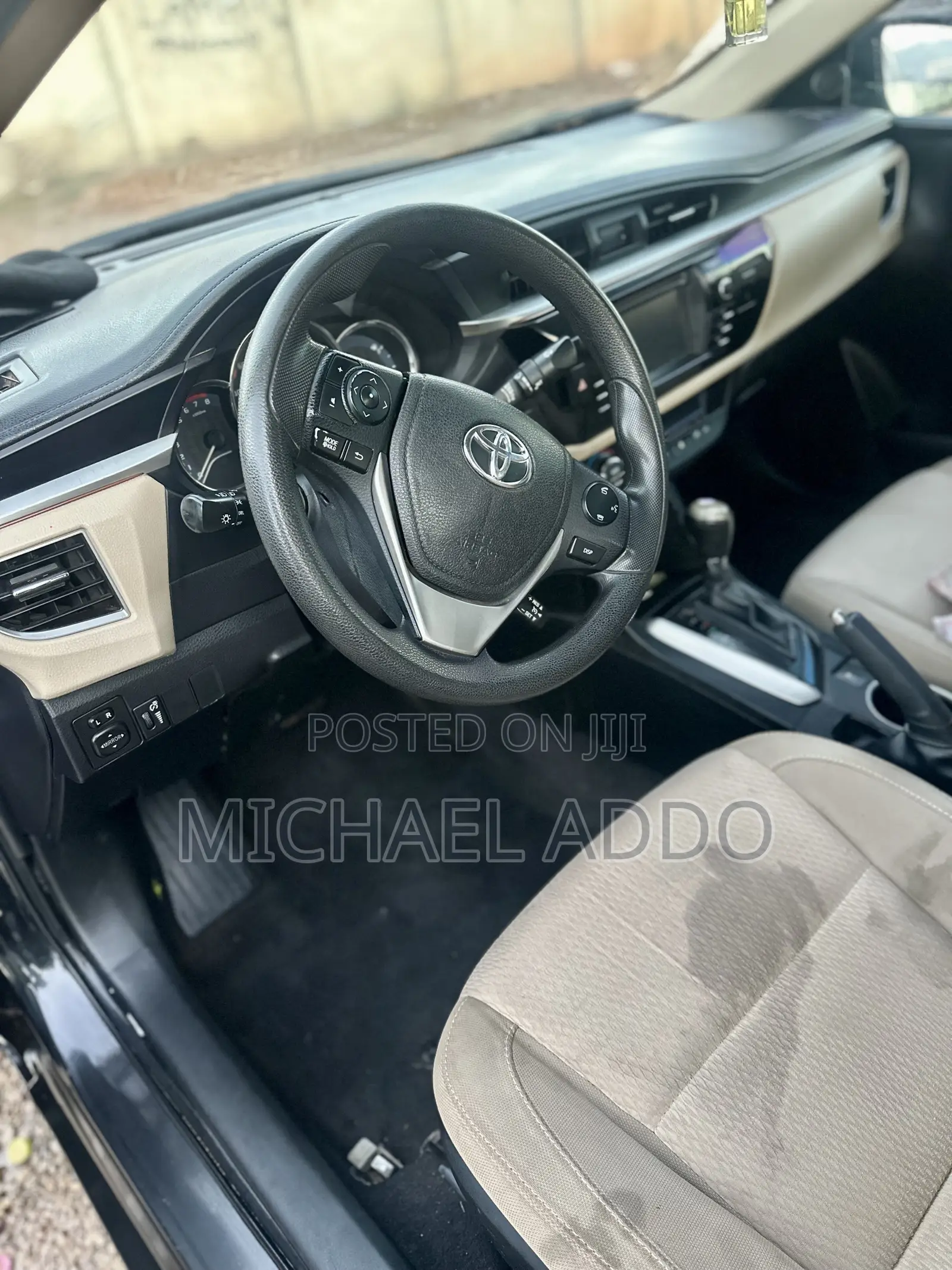 Toyota Corolla LE 4dr Sedan (1.8L 4cyl CVT) 2016 Black