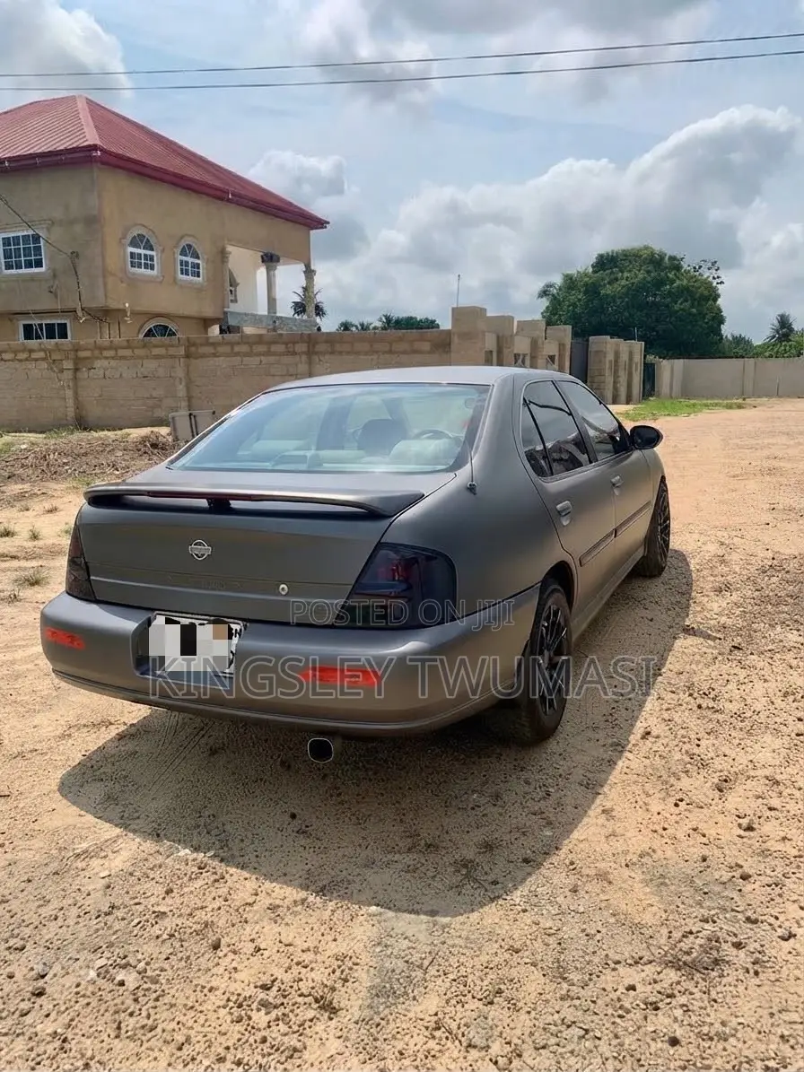 Nissan Altima Automatic 2001 Gray