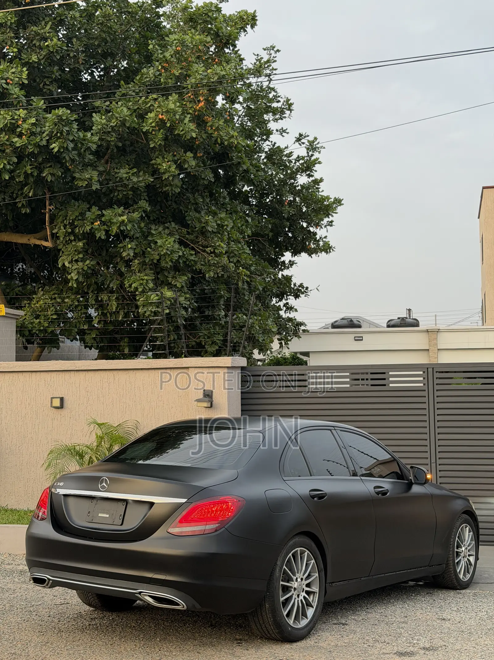 Mercedes-Benz C300 2021 Black