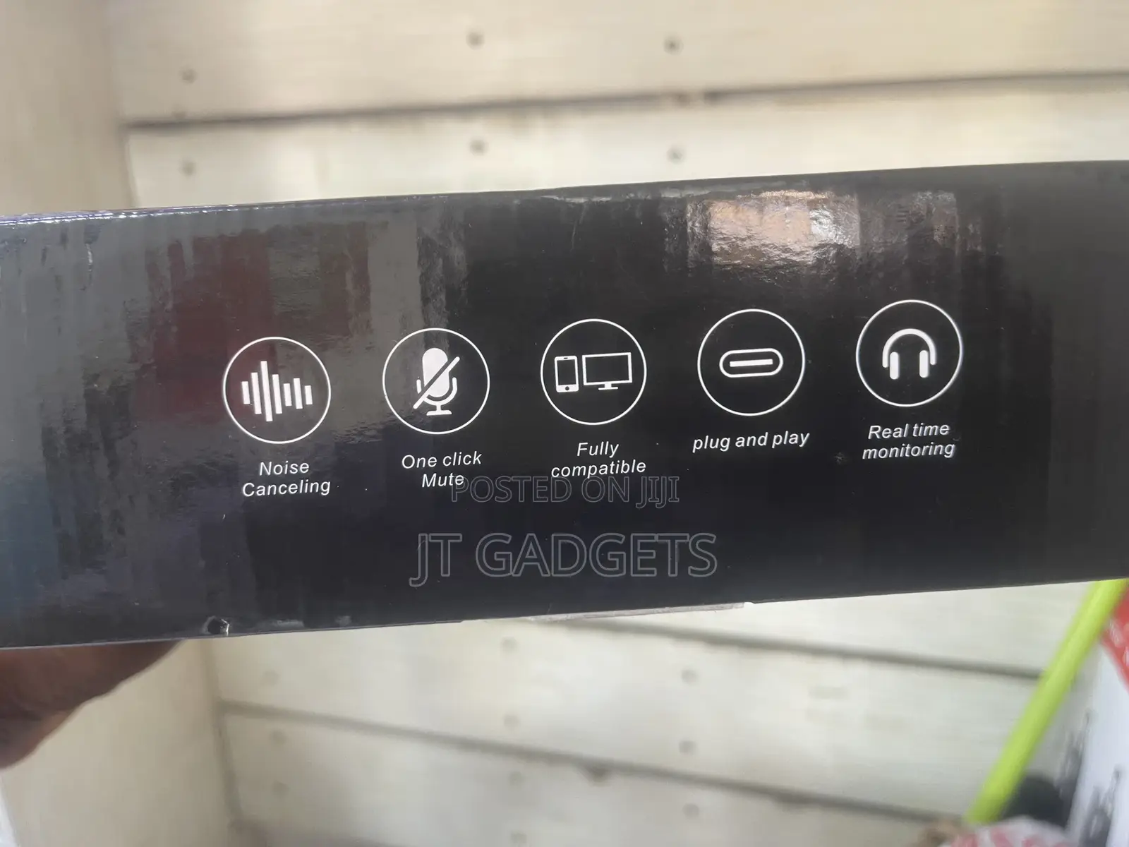 USB/XLR Dual-Purpose Microphone — RGB Breath Lights