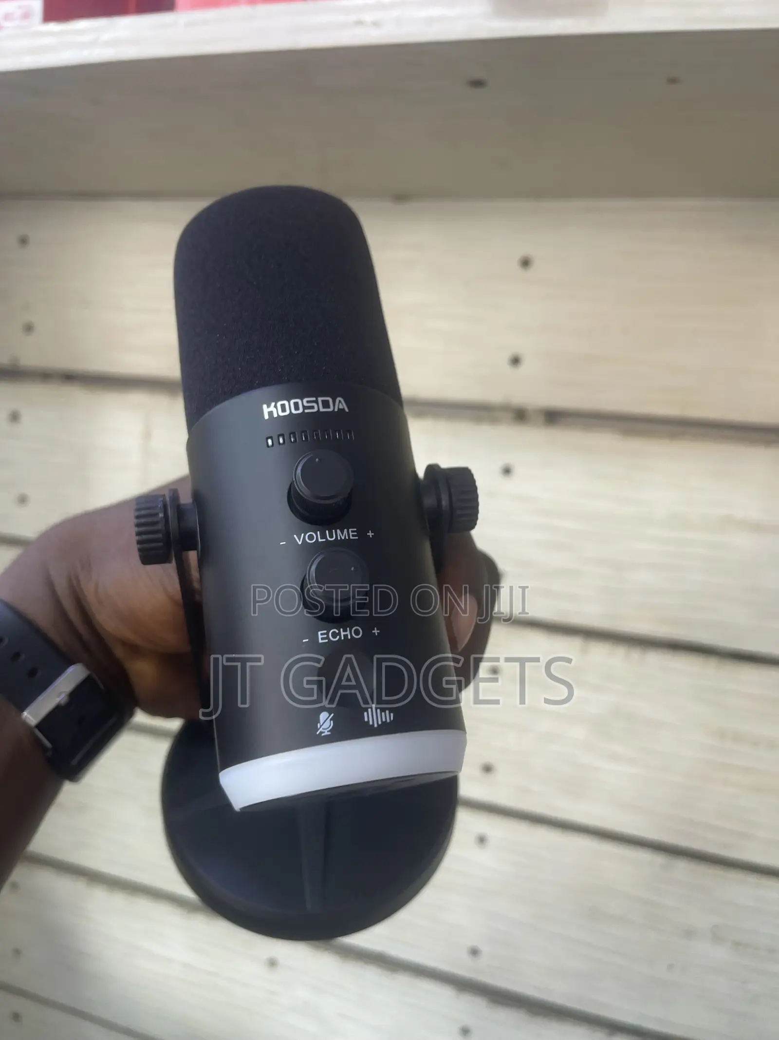 USB/XLR Dual-Purpose Microphone — RGB Breath Lights