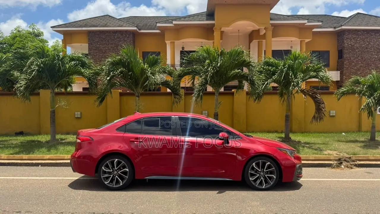 Toyota Corolla SE 2020 Red