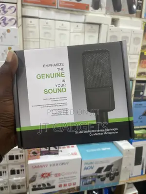 Studio Condenser Microphone — Low-Mass Diaphragm