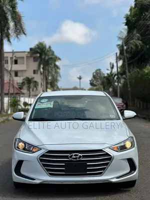 Hyundai Elantra Limited 2018 White