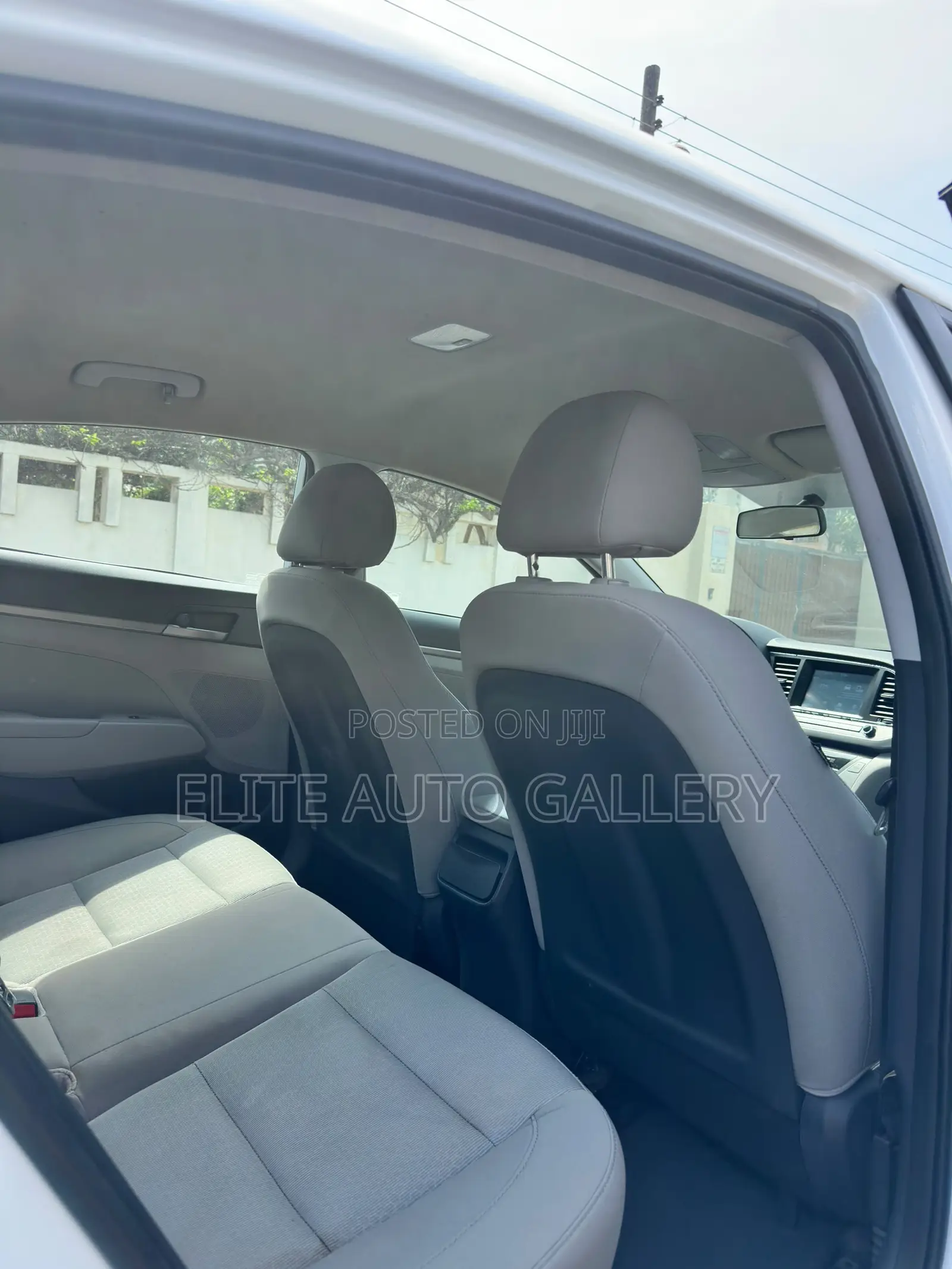 Hyundai Elantra Limited 2018 White