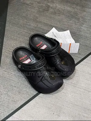 Marvel Crocs Spider