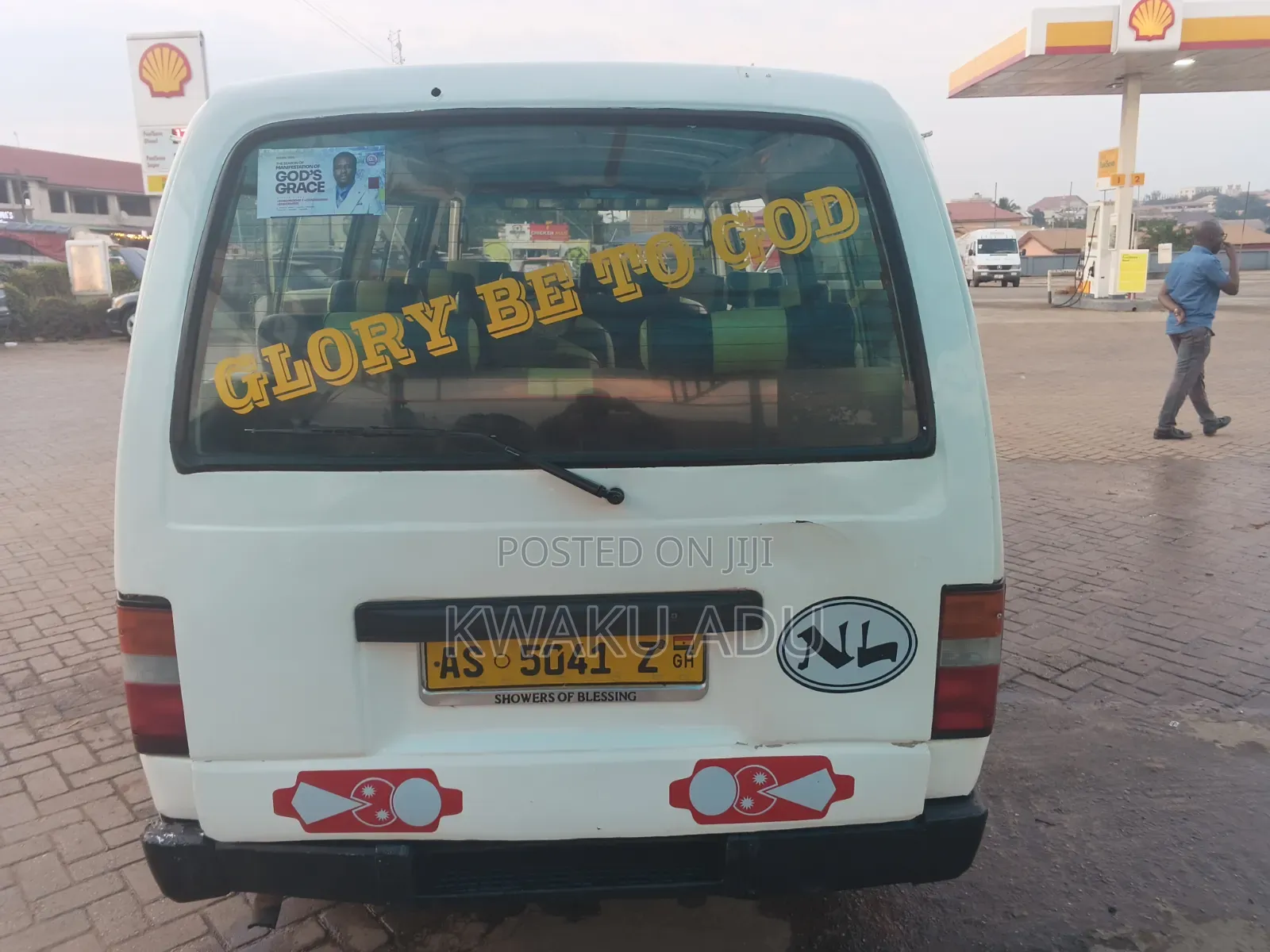 Nissan Caravan (Urvan) 1998 White