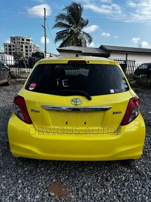 Toyota Vitz 1.5 FWD 3dr 2013 Yellow