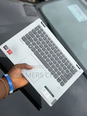 Laptop Lenovo 8GB AMD Ryzen 5 SSD 256GB