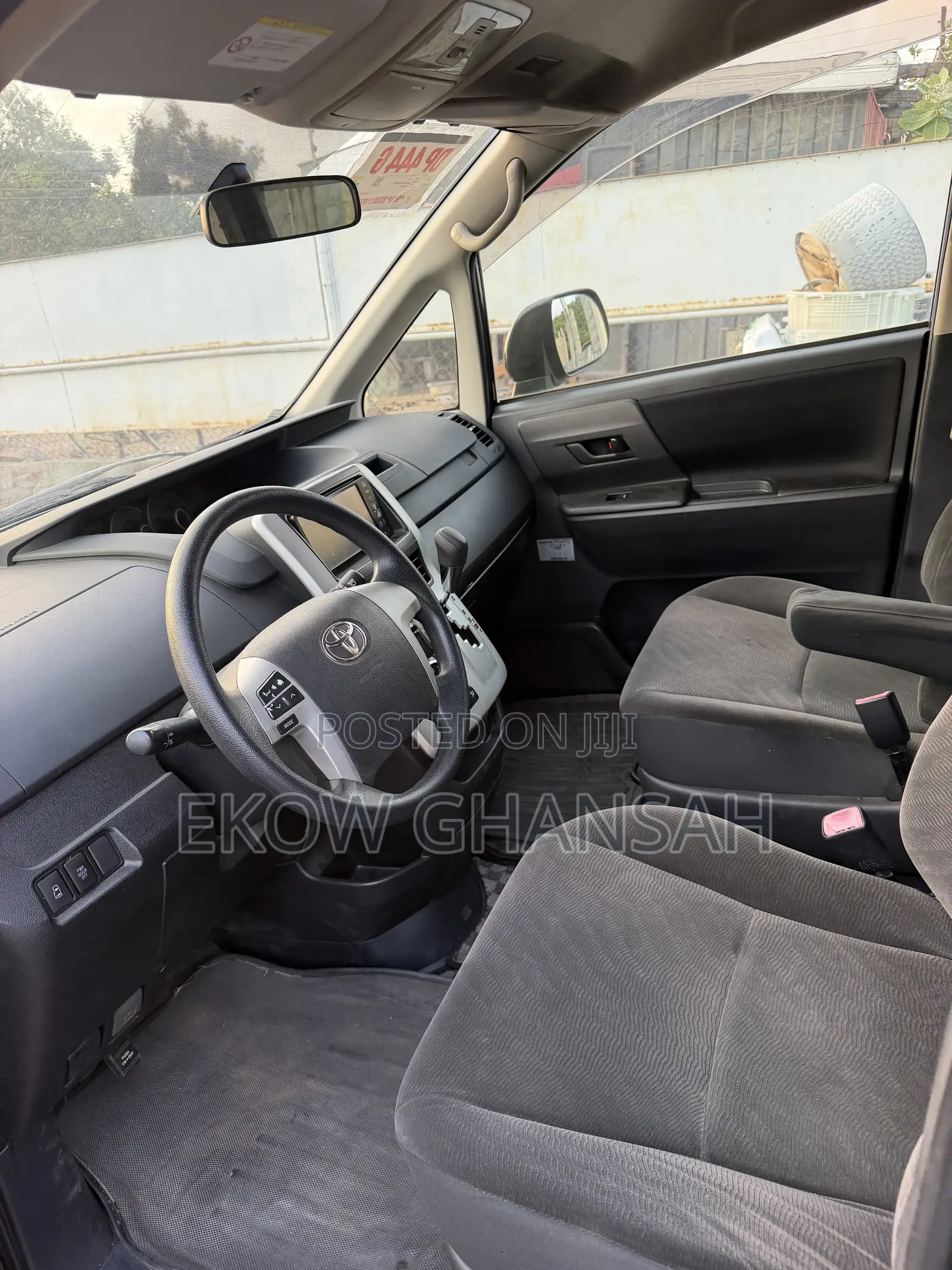 Toyota Voxy 2012 Black