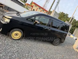 Toyota Voxy 2012 Black