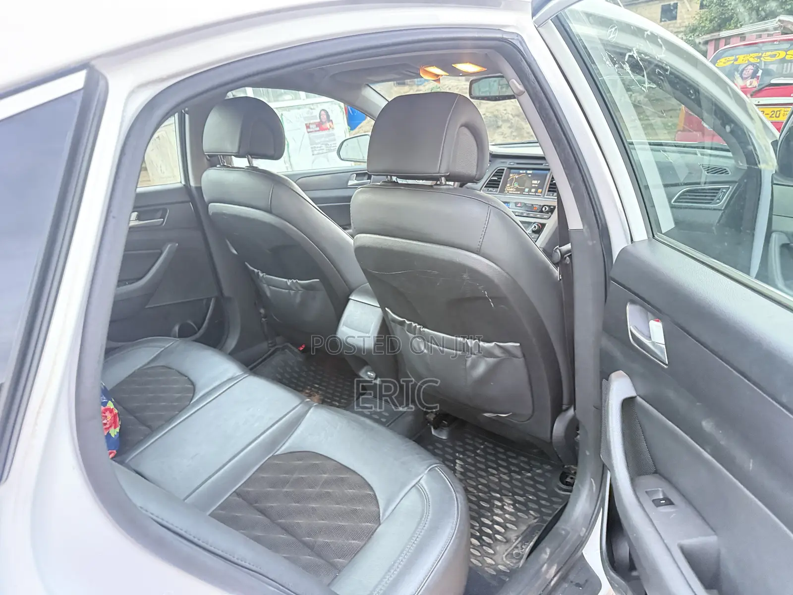 Hyundai Sonata SE 4dr Sedan (2.4L 4cyl 6A) 2015 White