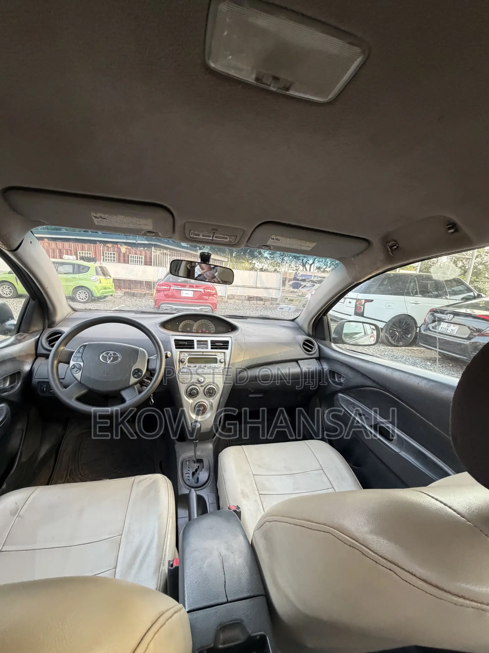 Toyota Yaris 2010 Gray