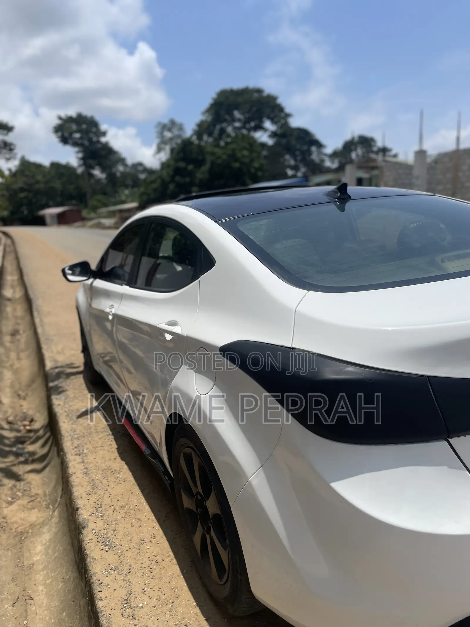 Hyundai Elantra Limited Sedan FWD (1.8L 4cyl 6A) 2013 White