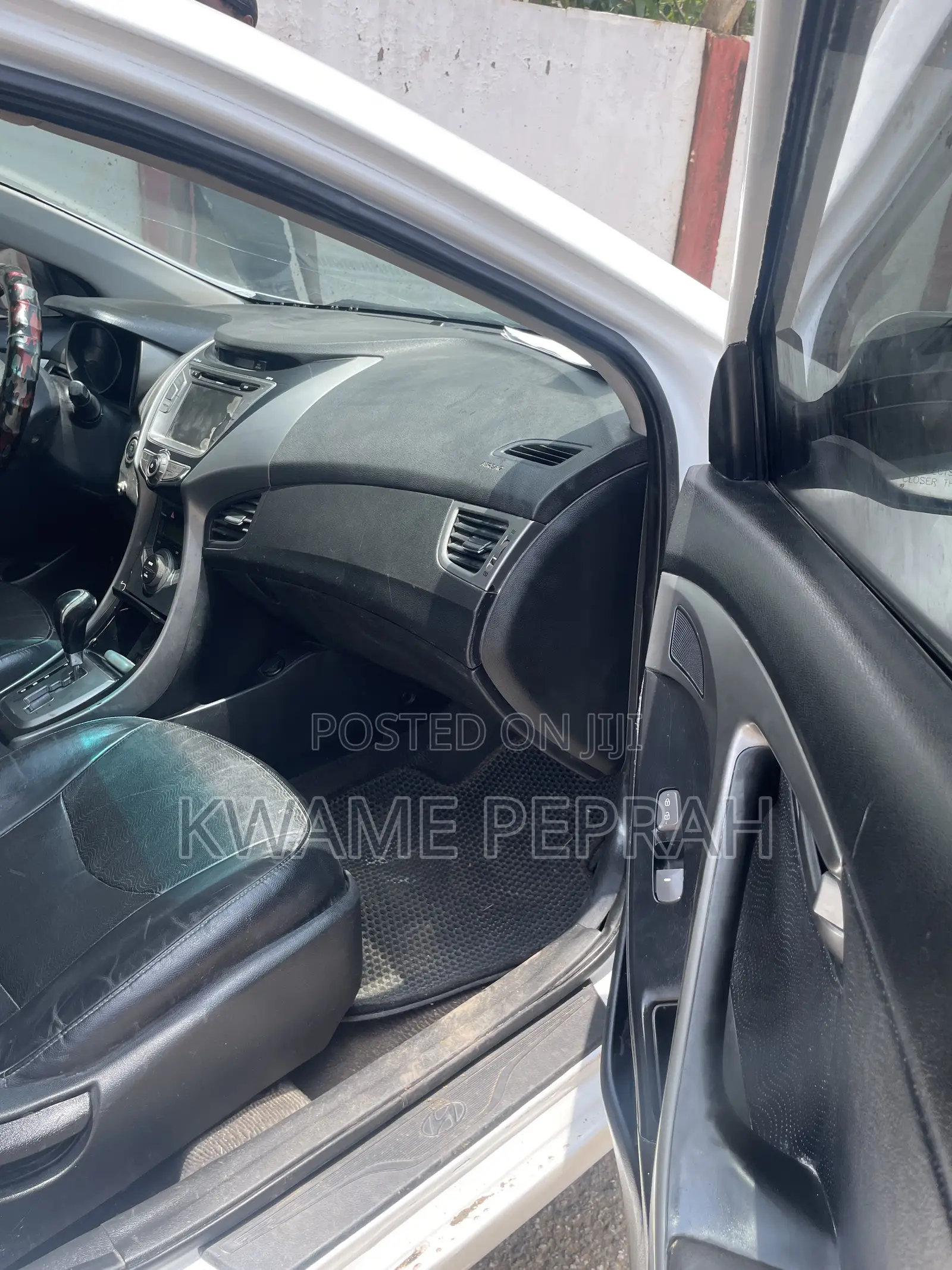 Hyundai Elantra Limited Sedan FWD (1.8L 4cyl 6A) 2013 White