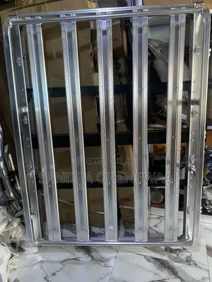 Metal Carrie Rack