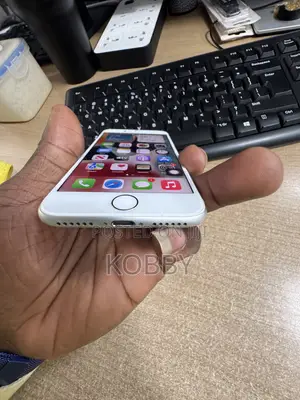 Apple iPhone 7 32 GB Silver