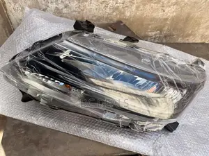 Toyota Rush Headlight 2018,2019,2020,2021
