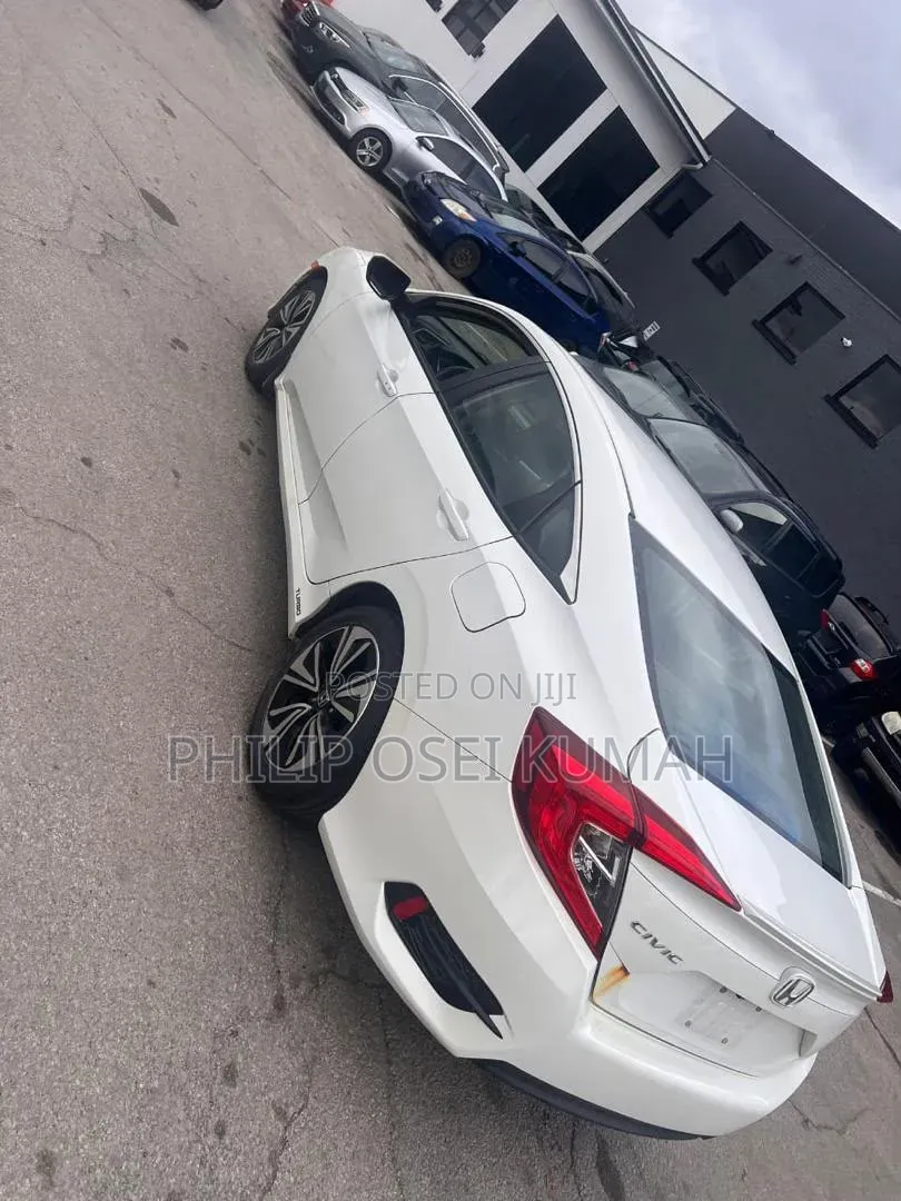 Honda Civic EX-L 4dr Sedan (1.5L 4cyl) 2017 White