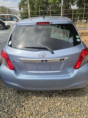 Toyota Vitz 2013 Blue