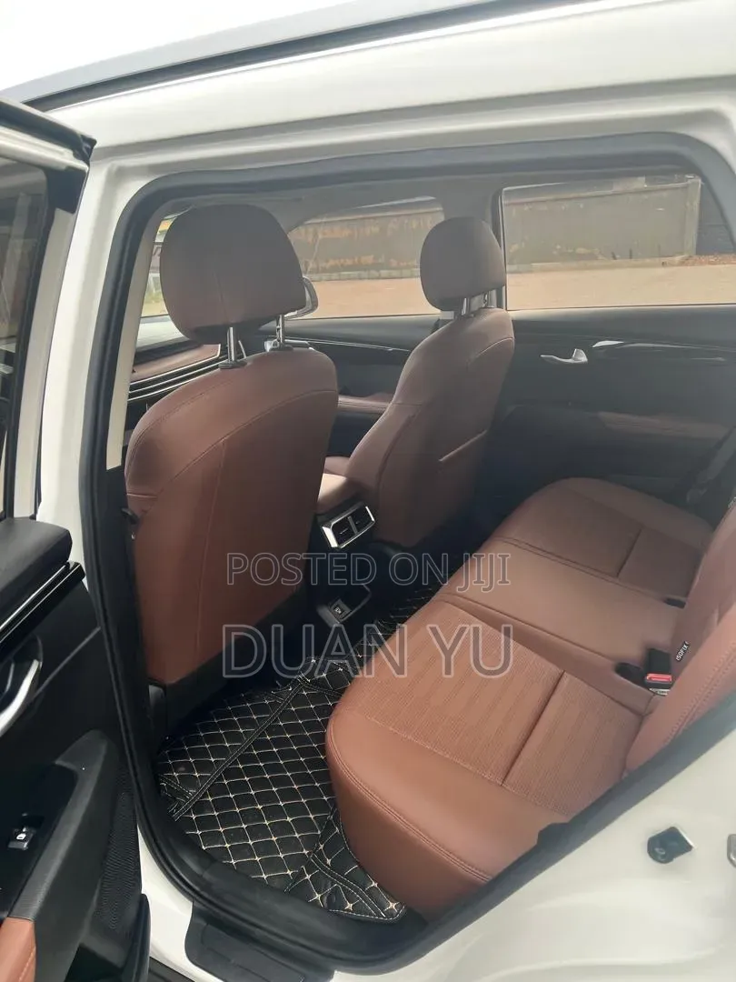 Kia Sportage 2021 White