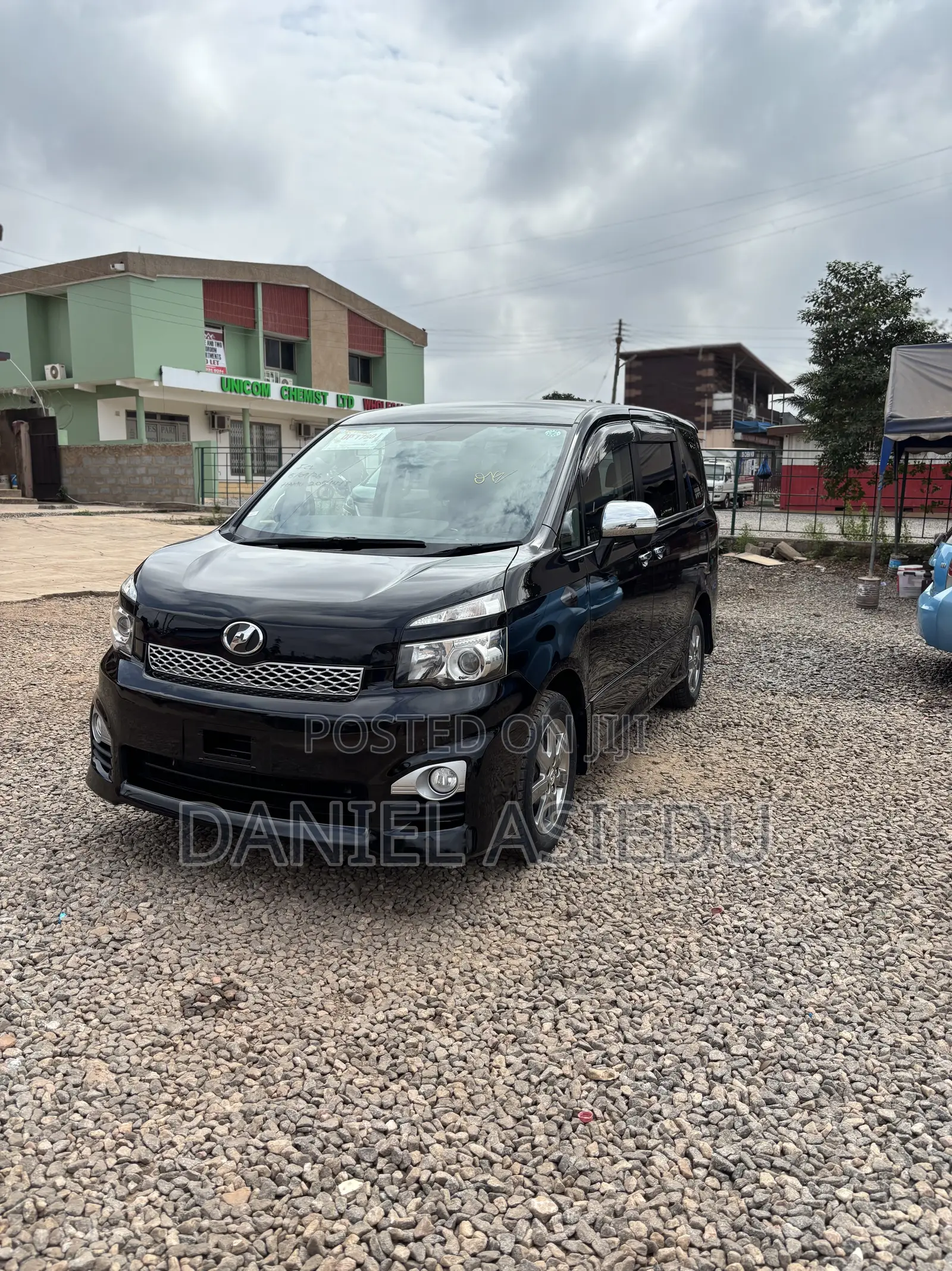 Toyota Voxy V 2WD 8-Seater 2012 Black
