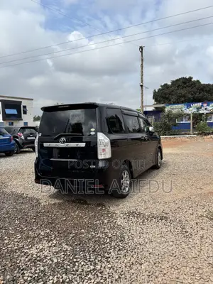 Toyota Voxy V 2WD 8-Seater 2012 Black