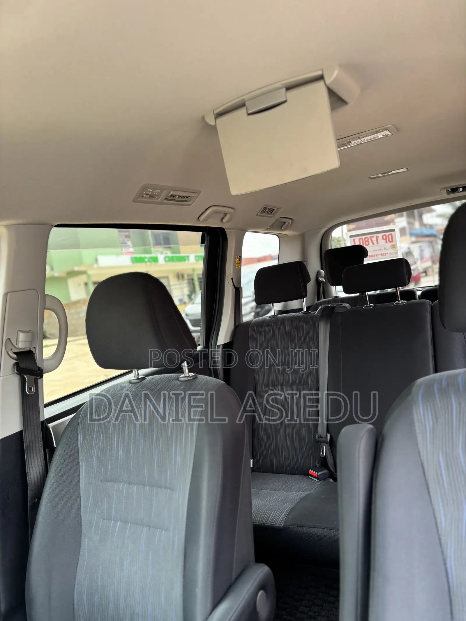 Toyota Voxy V 2WD 8-Seater 2012 Black