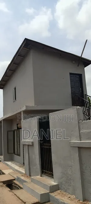 2bdrm House in Taxi Station for rent