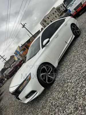 Honda Accord Sport (2.0L 4cyl Turbo 10A) 2019 White