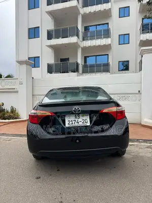 Toyota Corolla LE 4dr Sedan (1.8L 4cyl CVT) 2015 Black