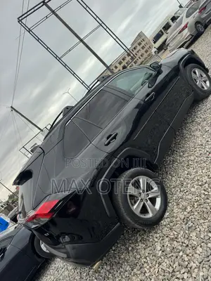 Toyota RAV4 XLE 2022 Black