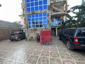 2bdrm Apartment in Ablekuma Curve for rent