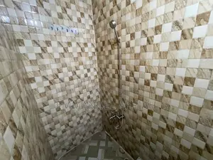 2bdrm Apartment in Ablekuma Curve for rent