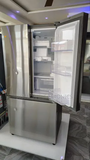 Samsung 18 Cu. Ft. Smart Counter Depth French Door Refrigerator