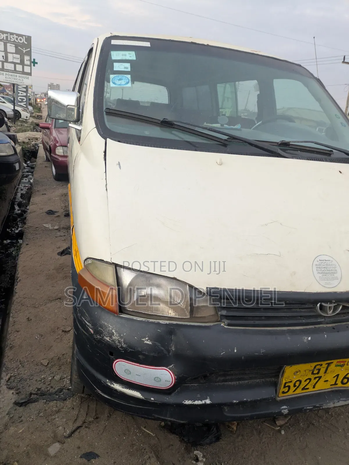 Toyota HiAce 2009 White