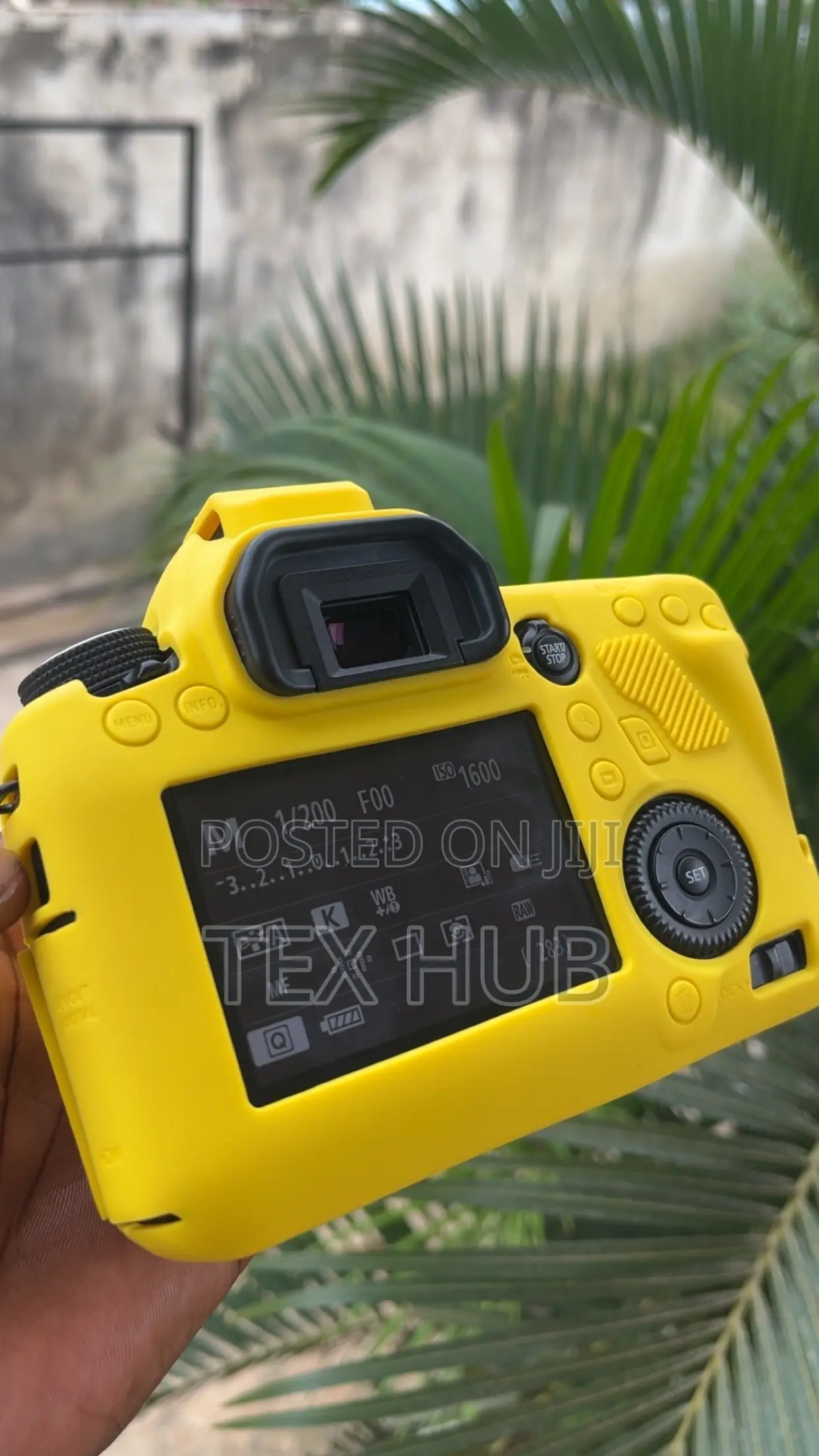 Canon Eos 6d  (Uk Brand) Body Only