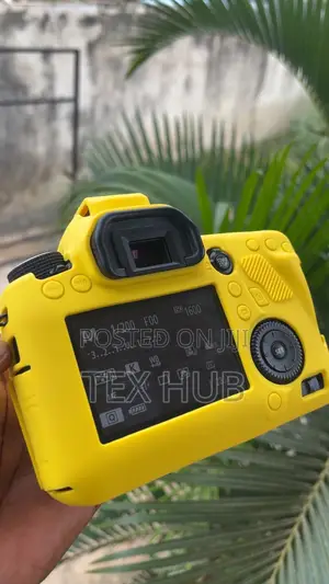 Canon Eos 6d  (Uk Brand) Body Only