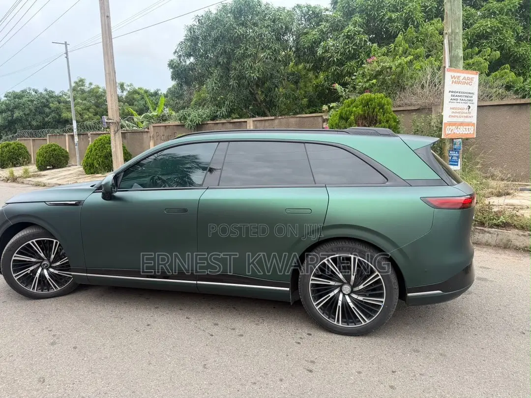 New XPeng G9 2025 Green