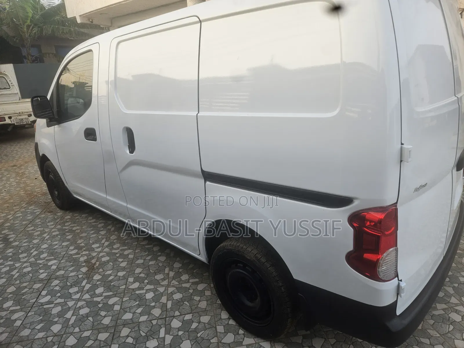 Nissan NV3500 2015 White