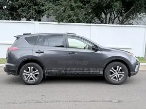 Toyota RAV4 2017 Gray