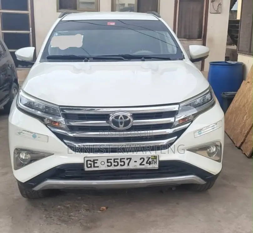 Toyota Rush 2023 White