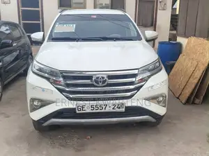 Toyota Rush 2023 White