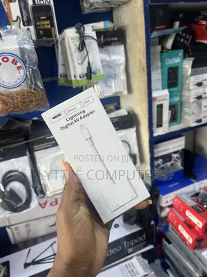 iPhone Lightning to HDMI Adapter