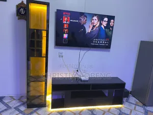 TV Wall Unit With Glass