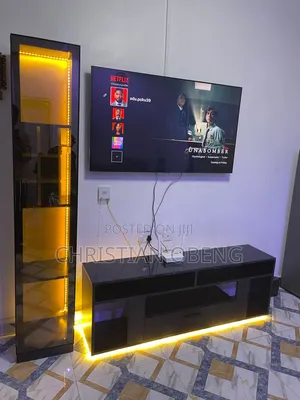 TV Wall Unit With Glass