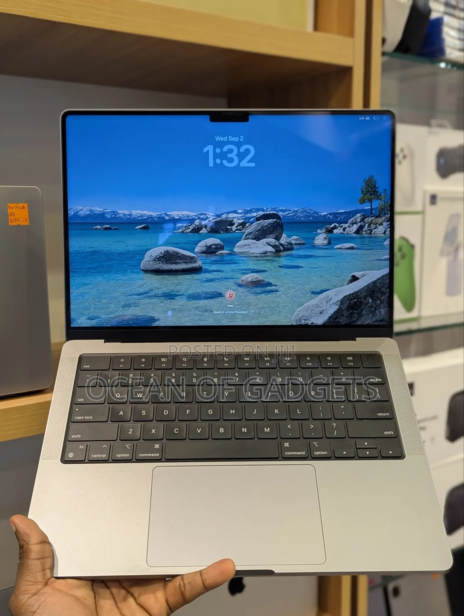 Laptop Apple MacBook Pro 2020 16GB Apple M1 Pro SSD 1T