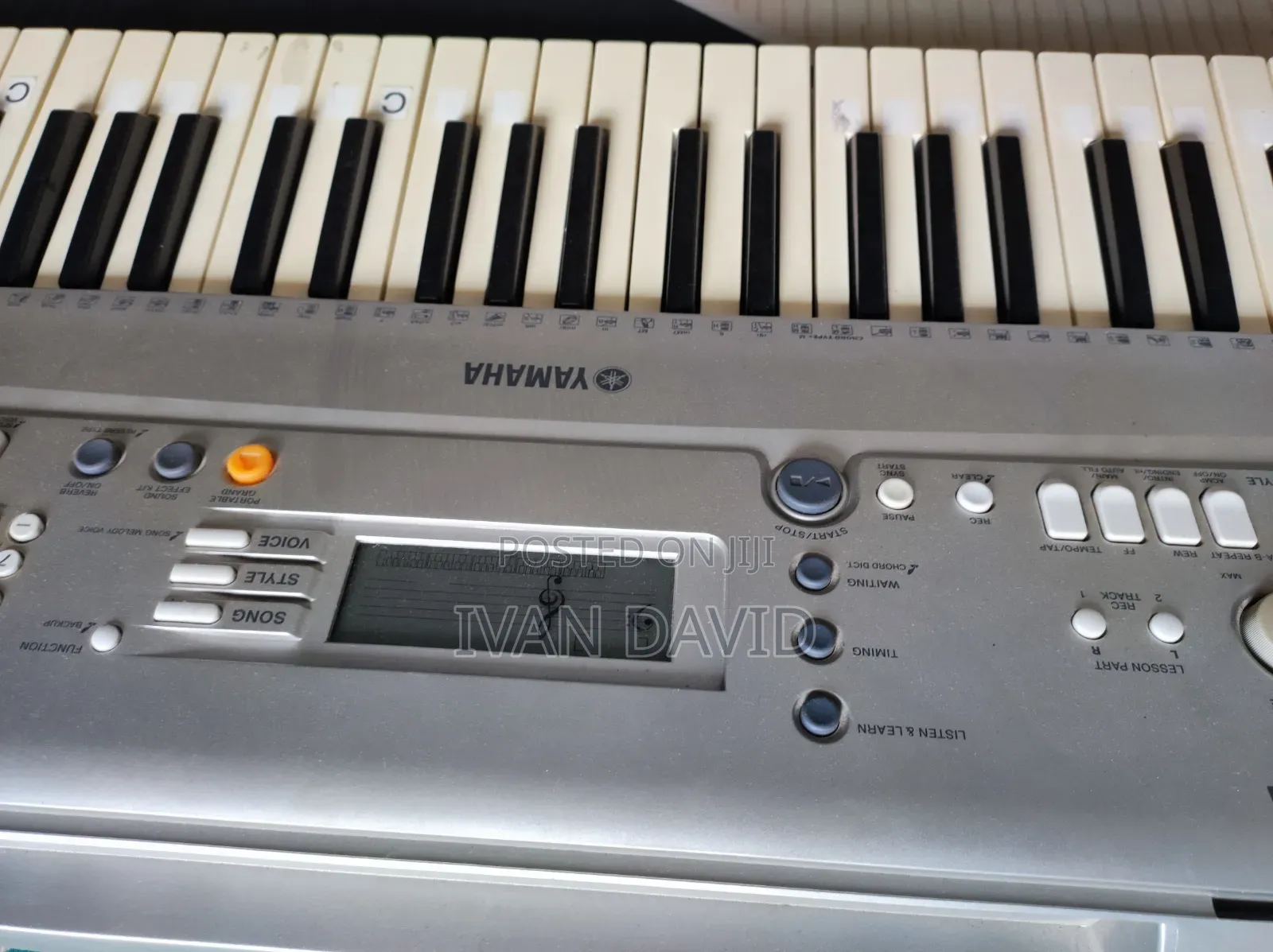 Yamaha PSR E303 Electronic Keyboard