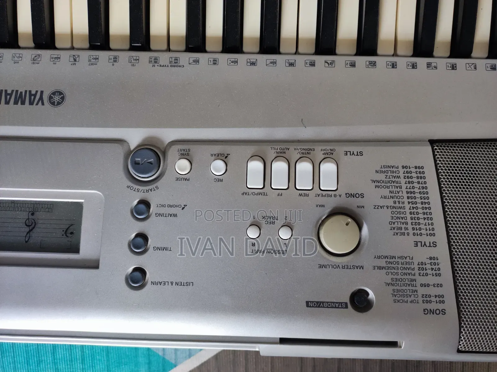 Yamaha PSR E303 Electronic Keyboard
